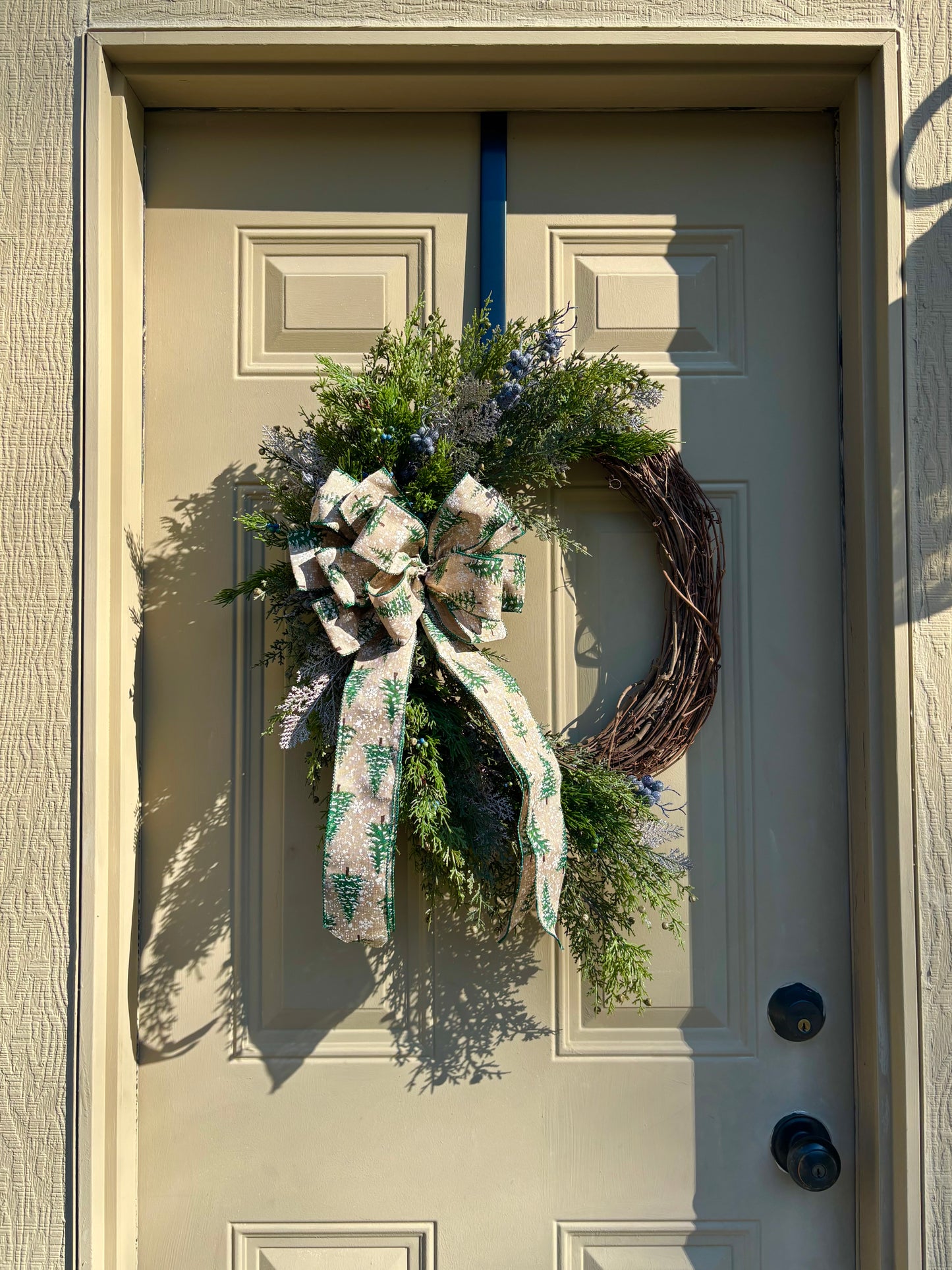 Green Cedar Holiday Wreath