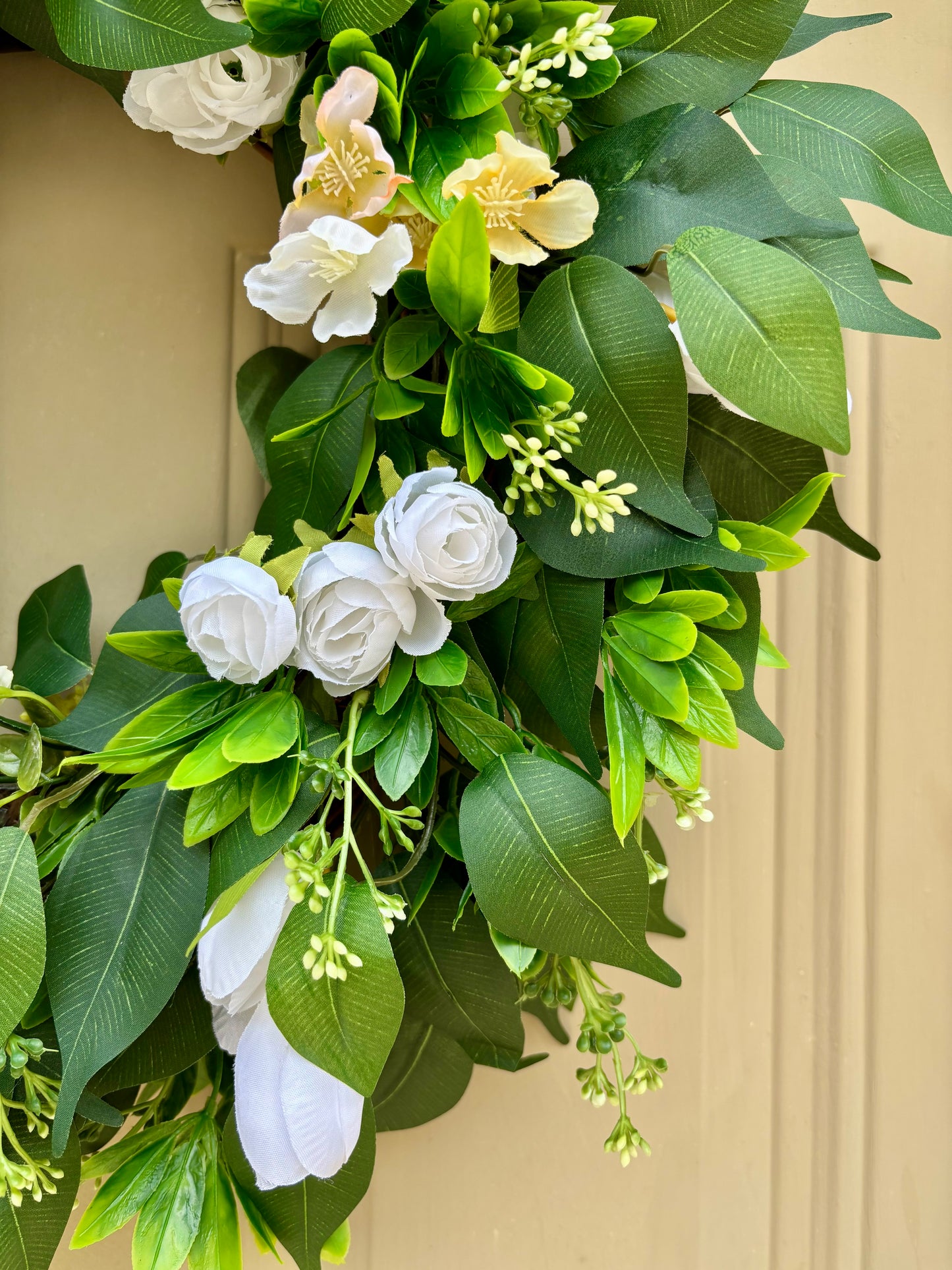 Green and White Summer Wreath