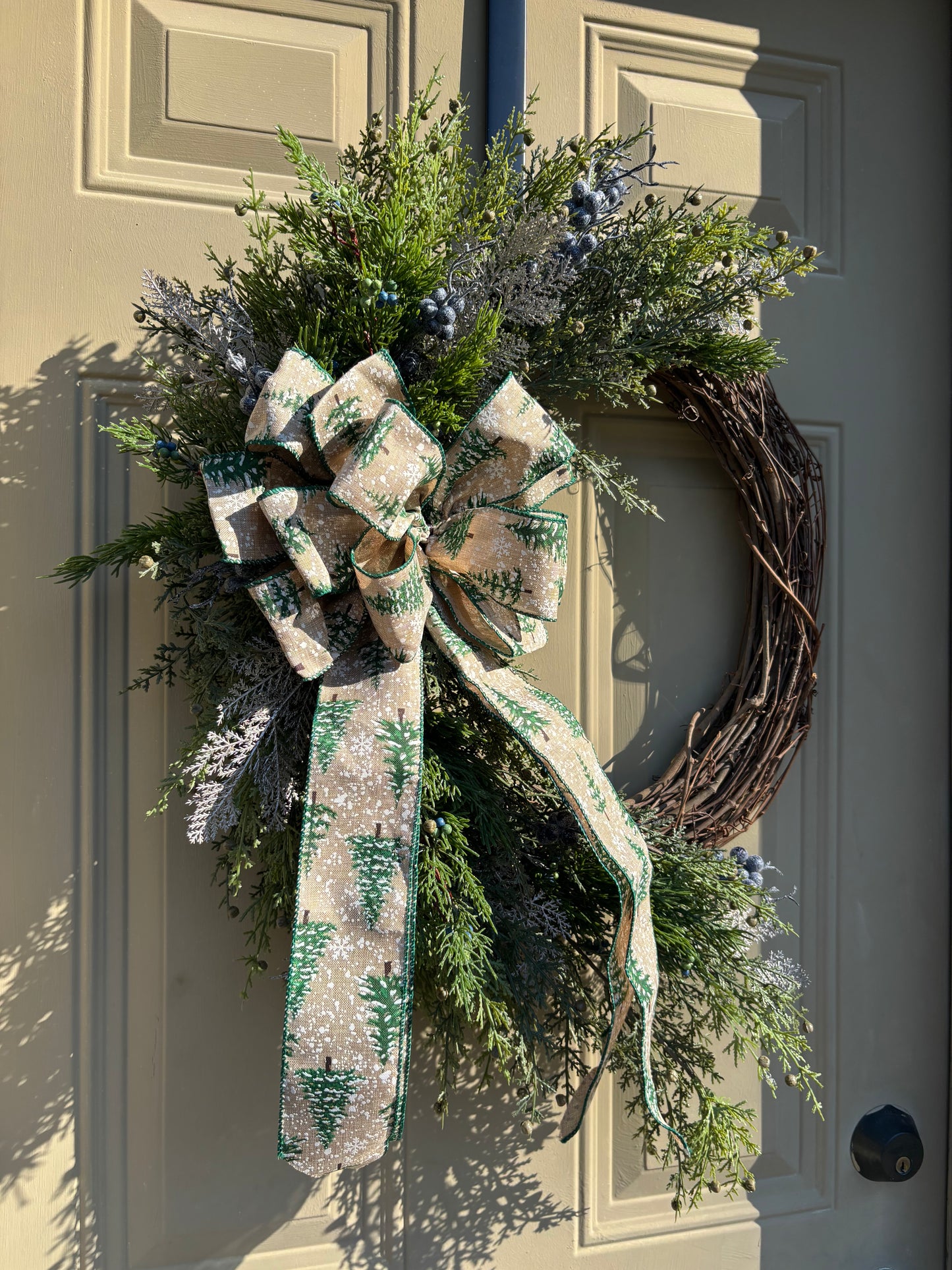 Green Cedar Holiday Wreath