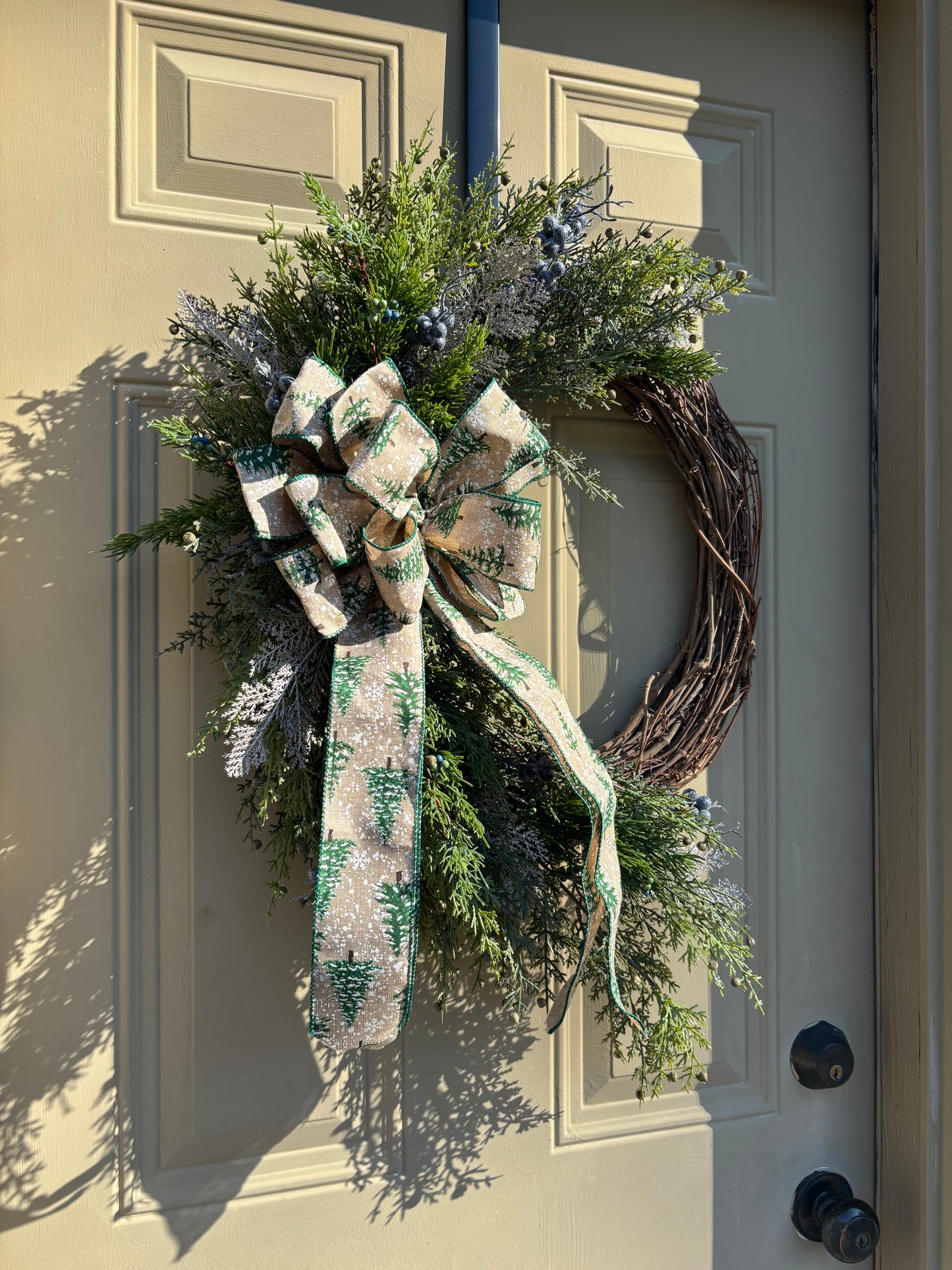 Green Cedar Holiday Wreath