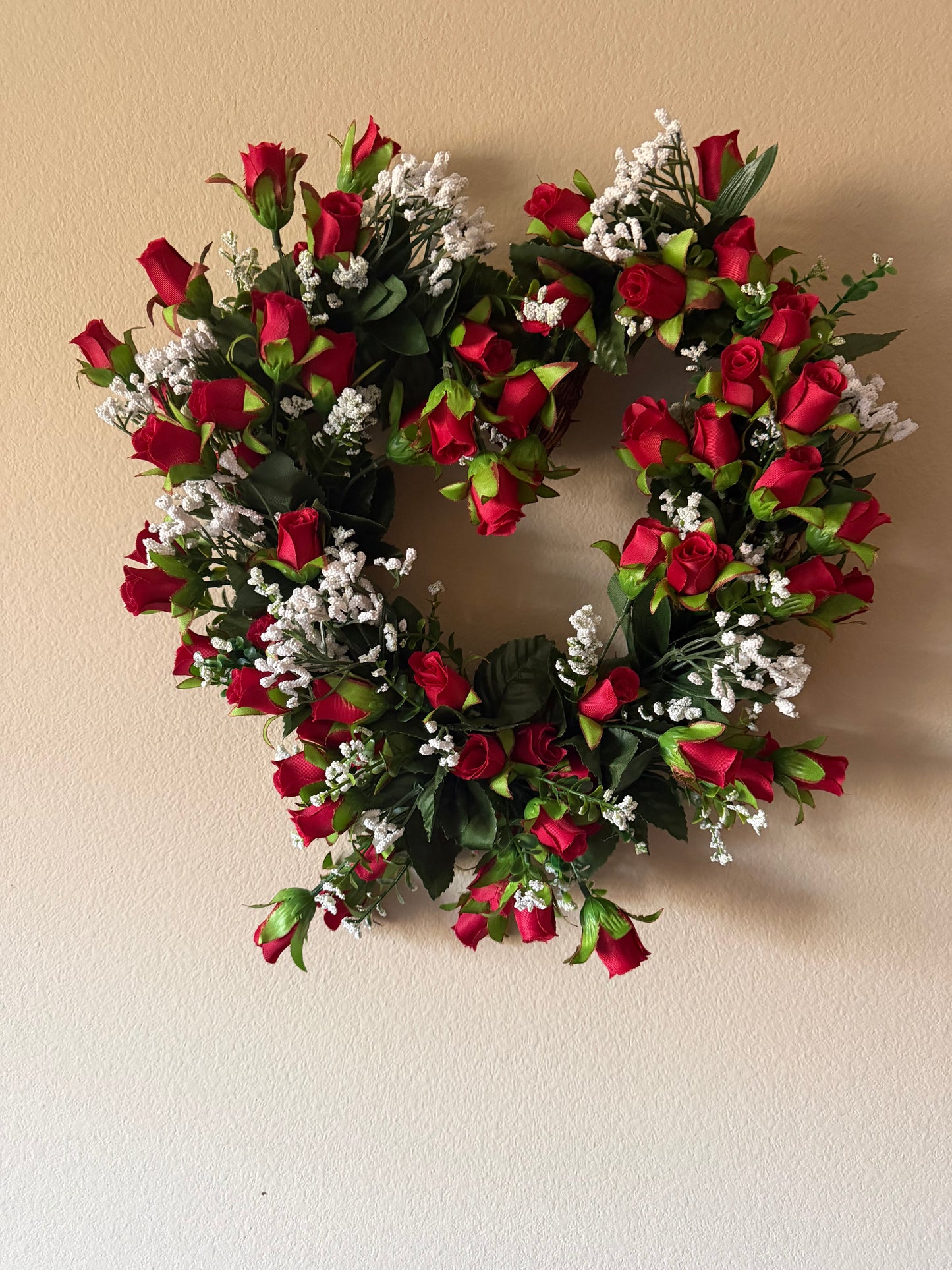Red Rose Bud Valentine's Day Wreath