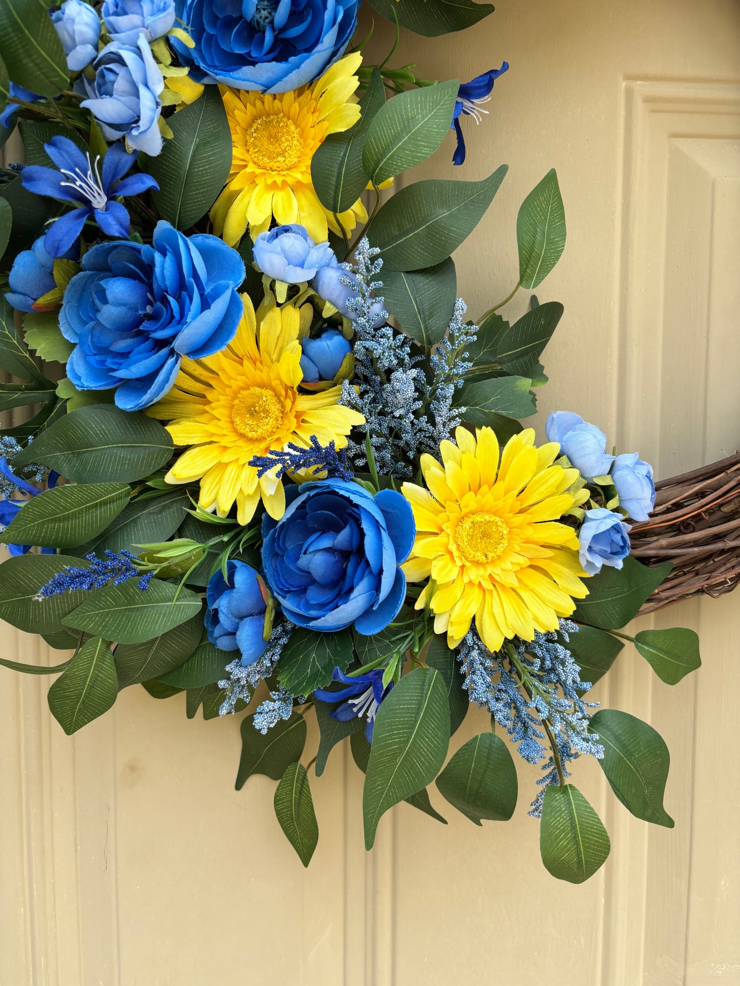 Yellow Daisy and Blue Ranunculus Summer Wreath