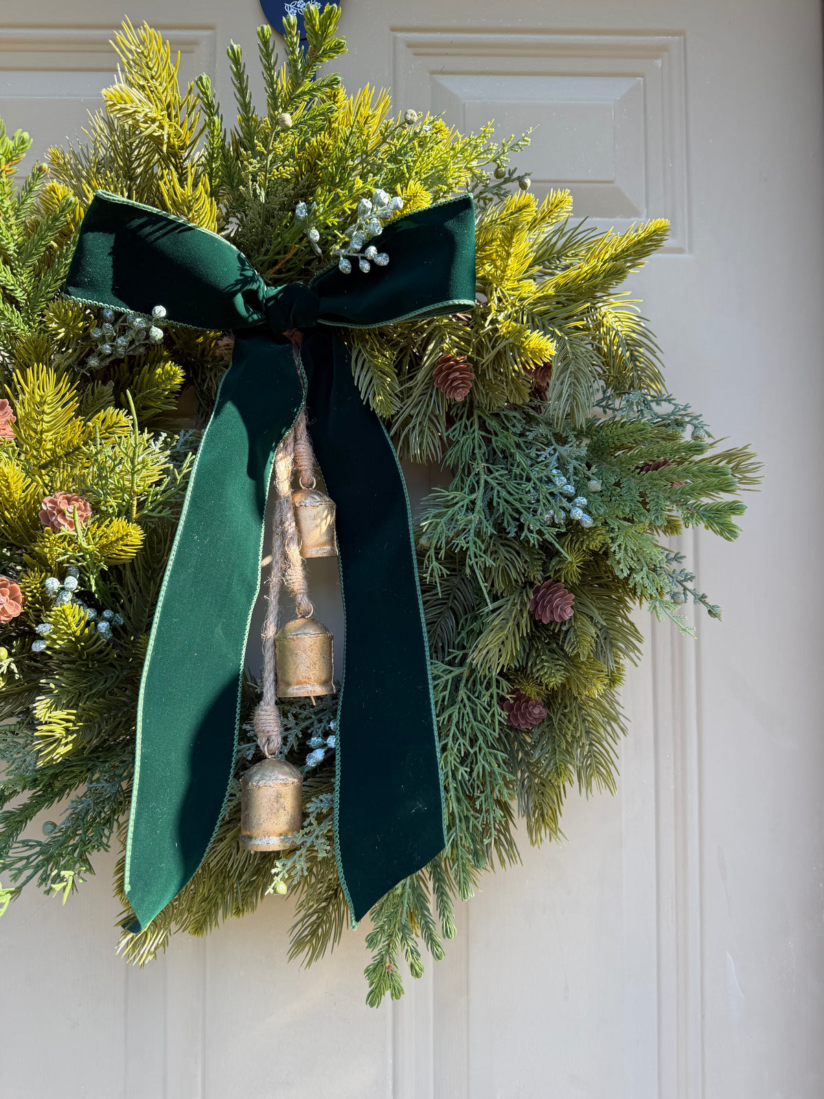 Classic Holiday Wreath with Green Bow