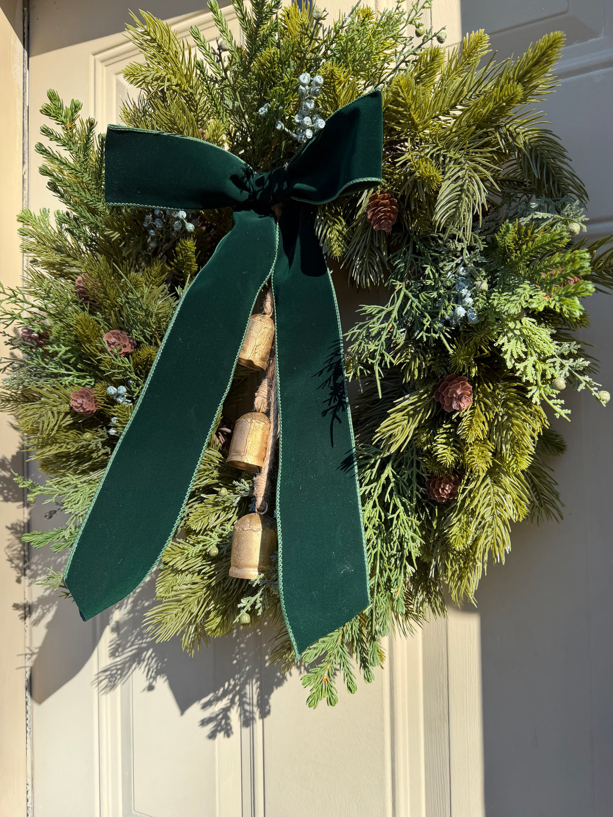 Classic Holiday Wreath with Green Bow
